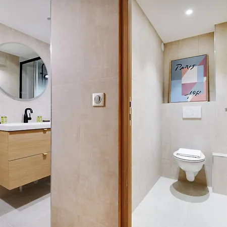 Superbe Appartement- 7p- Sacre Coeur Ramey I Apartamento *