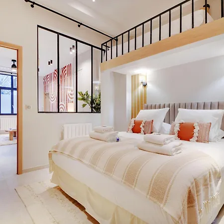 Superbe Appartement- 7p- Sacre Coeur Ramey I Paris