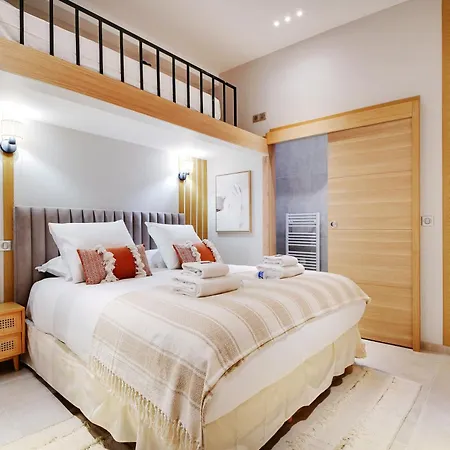 Superbe Appartement- 7p- Sacre Coeur Ramey I Paris