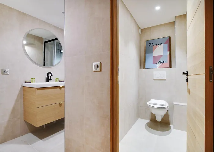 Superbe Appartement- 7p- Sacre Coeur Ramey I Διαμέρισμα *